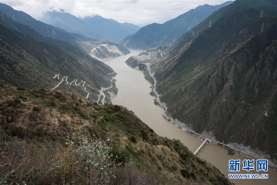 訪大渡河探瀘定橋 感受世界軍史奇跡