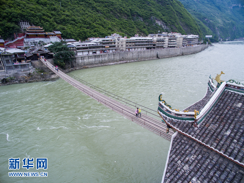 訪大渡河探瀘定橋 感受世界軍史奇跡