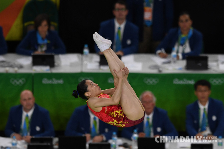 中國(guó)選手李丹獲得女子蹦床銅牌