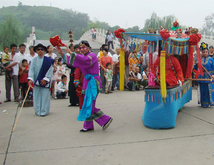 非物質(zhì)文化遺產(chǎn)人陳金祥和他的雙人旱船舞絕活兒