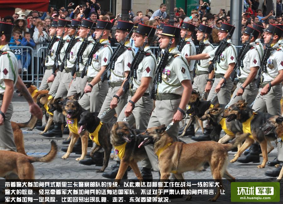 閱兵神技：印軍摩托疊羅漢 俄軍頭頂劈磚