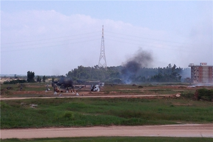 中俄海軍陸戰(zhàn)隊進行島礁攻防演練