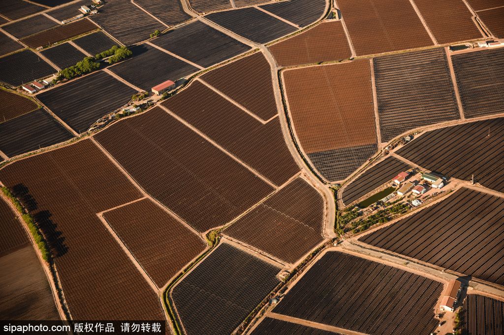 被上帝親吻的地方 航拍西班牙安達(dá)魯西亞震撼秋色