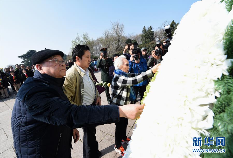 南京：雨花臺烈士親屬憑吊先烈