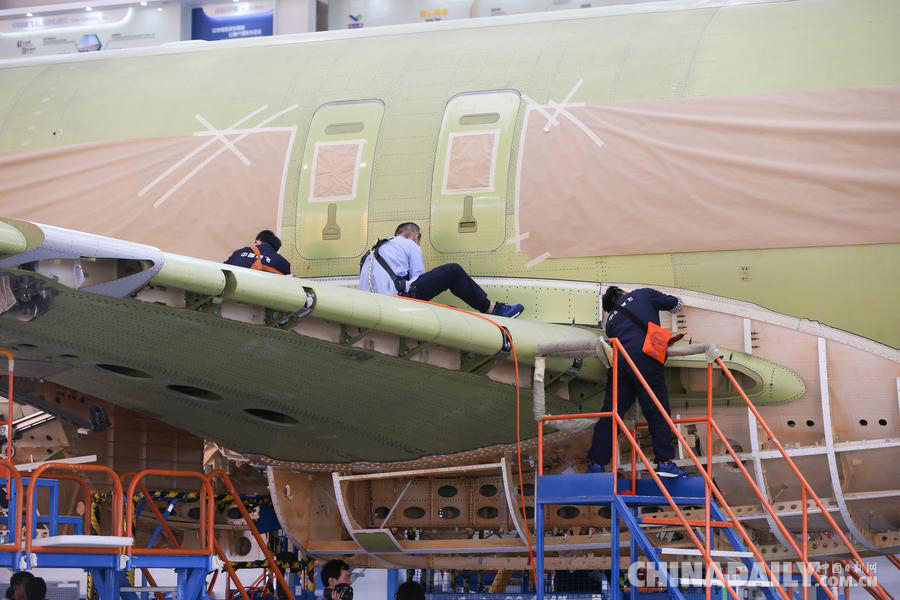 C919 你不是一架飛機(jī)在戰(zhàn)斗