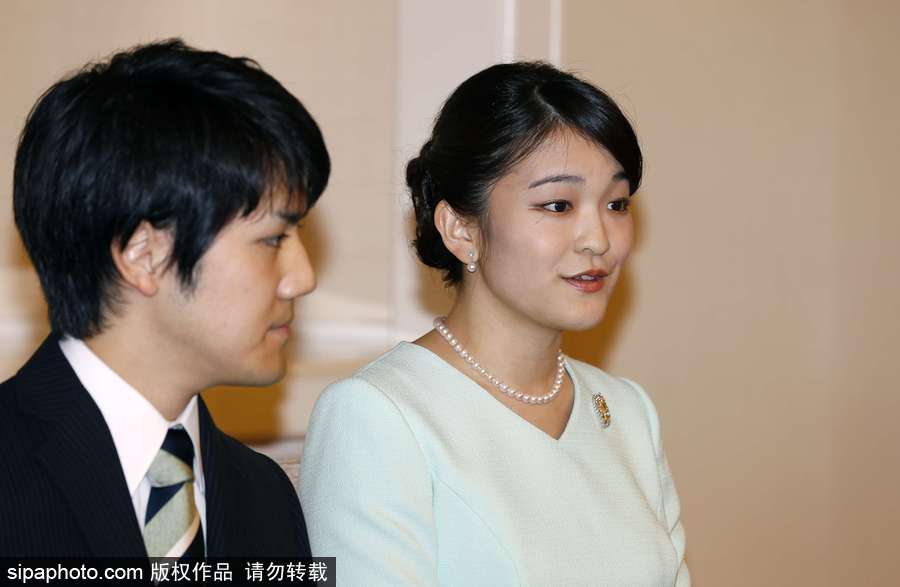 日本真子公主與未婚夫正式宣布訂婚 出席記者會滿眼愛意