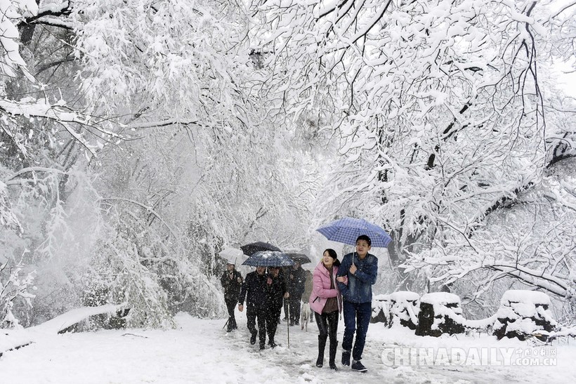 直擊我國(guó)多地迎來(lái)強(qiáng)降雪