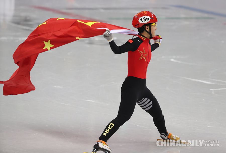 李靳宇獲得平昌冬奧會短道速滑女子1500米銀牌