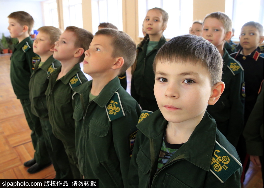 揭秘戰(zhàn)斗民族未來“警察”生活 走進(jìn)尼古拉斯二世少年警官學(xué)校