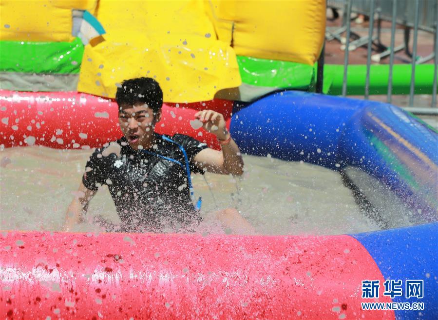 來韓國保寧泥漿節(jié)過激情夏日