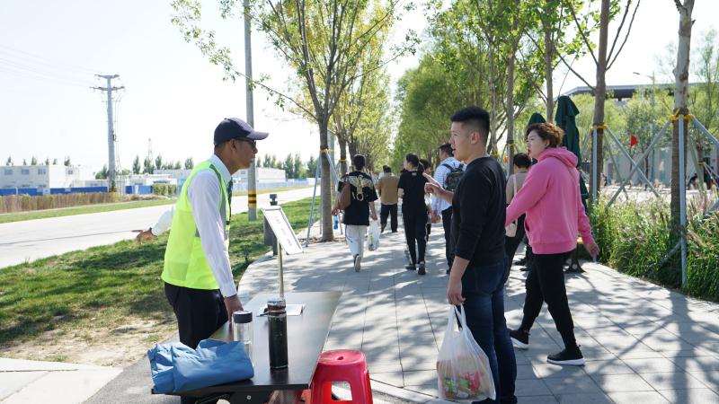 7天游客超11萬人次 雄安首個大型建筑群成熱門景點