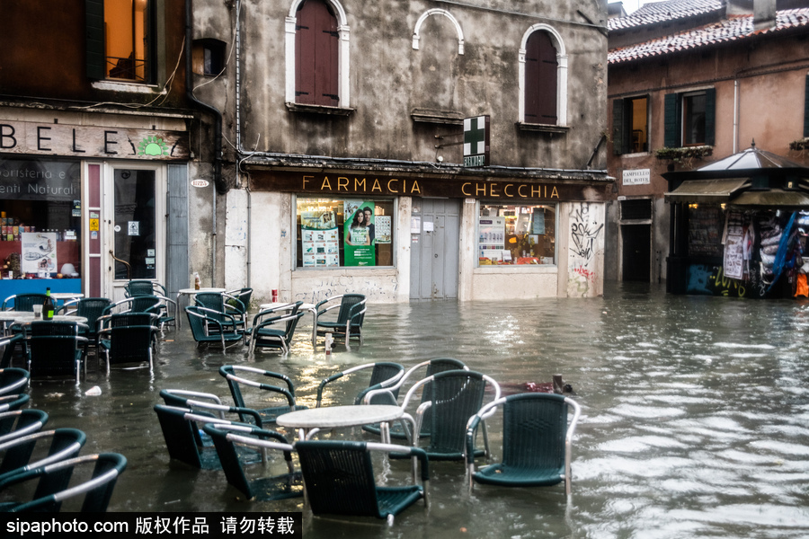 意大利：威尼斯水位暴漲出行不便 水平面最高達160厘米